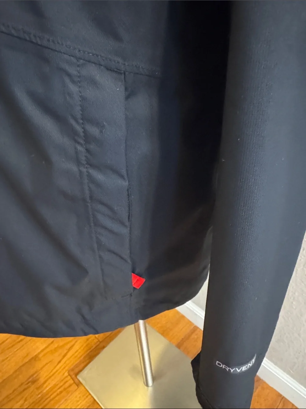 The North Face face red north